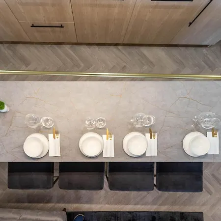 Pusu Terasos-14 * קלייפדה